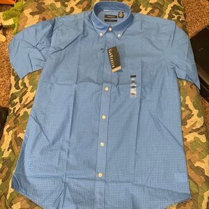 VAN HEUSEN, NWT, short sleeve button down dress shirt size small